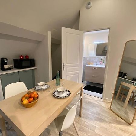 Ferienwohnung Cocon Au Calme En Hyper Centre Château-Renault Exterior foto