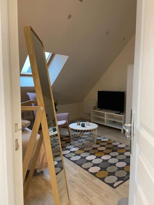 Ferienwohnung Cocon Au Calme En Hyper Centre Château-Renault Exterior foto